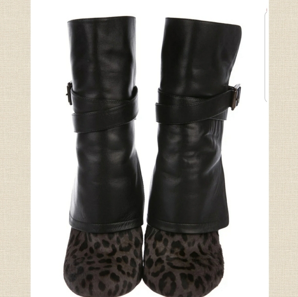 Boots - Picture 3 of 10